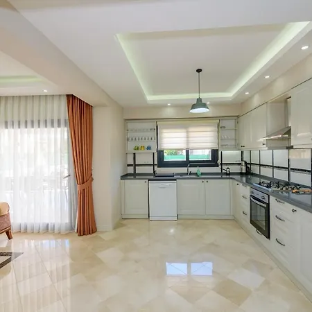 Villa Meropis *