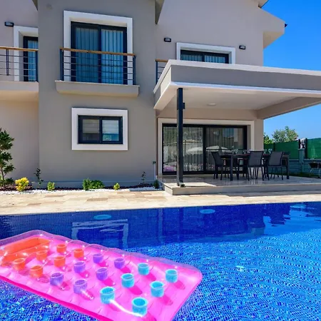Villa Meropis 别墅