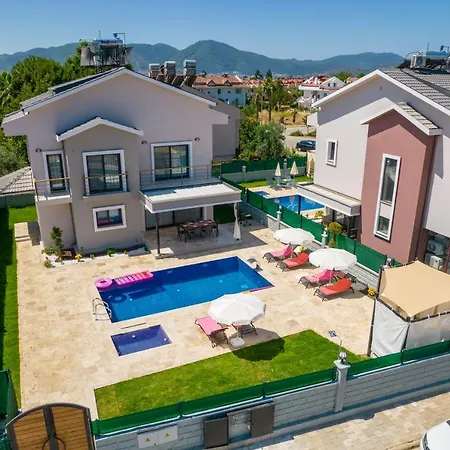 Villa Meropis *
