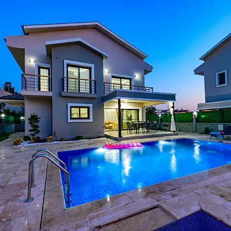 Villa Meropis Villa *